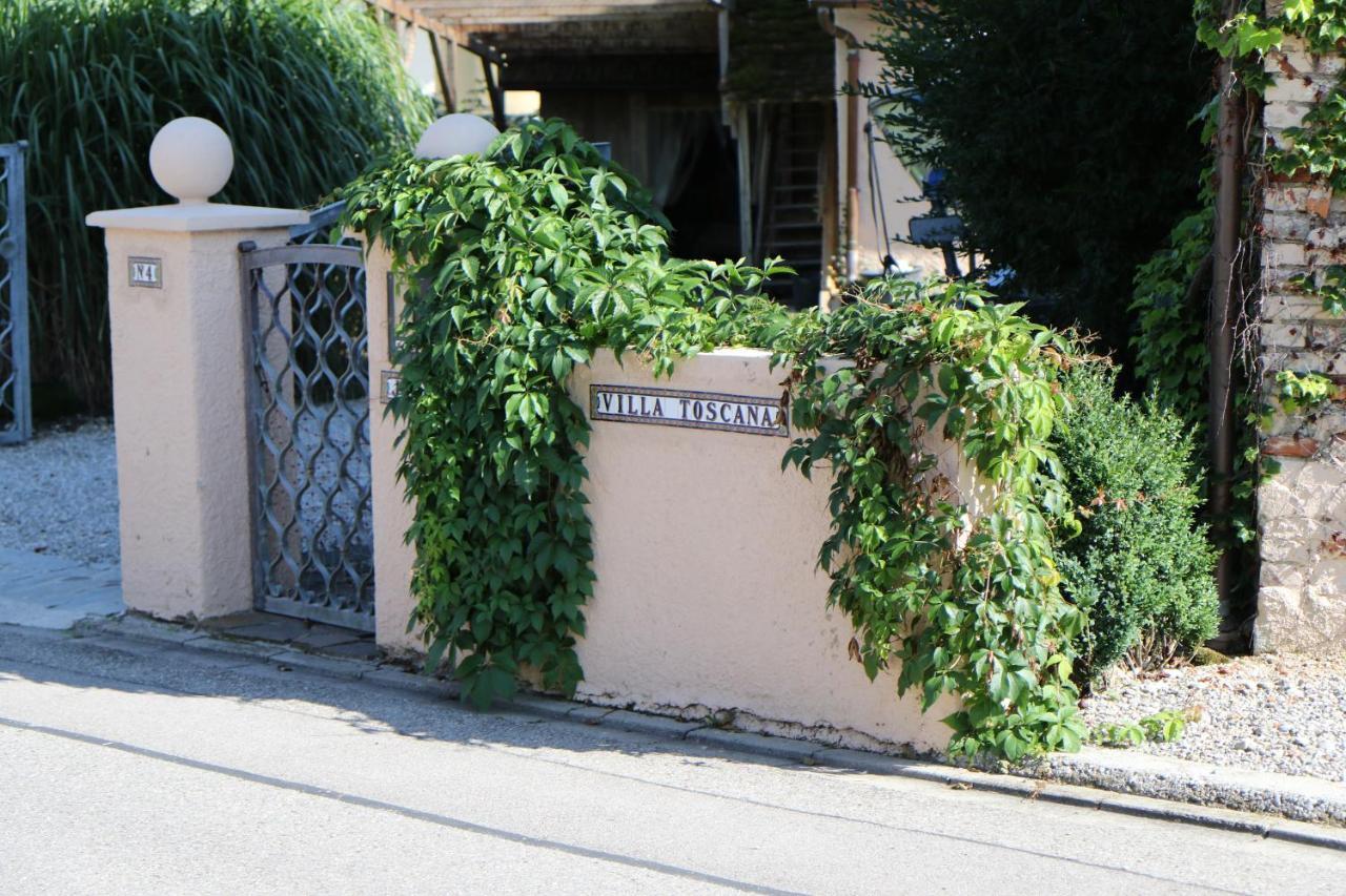 Villa Toscana Moorenweis Exterior photo